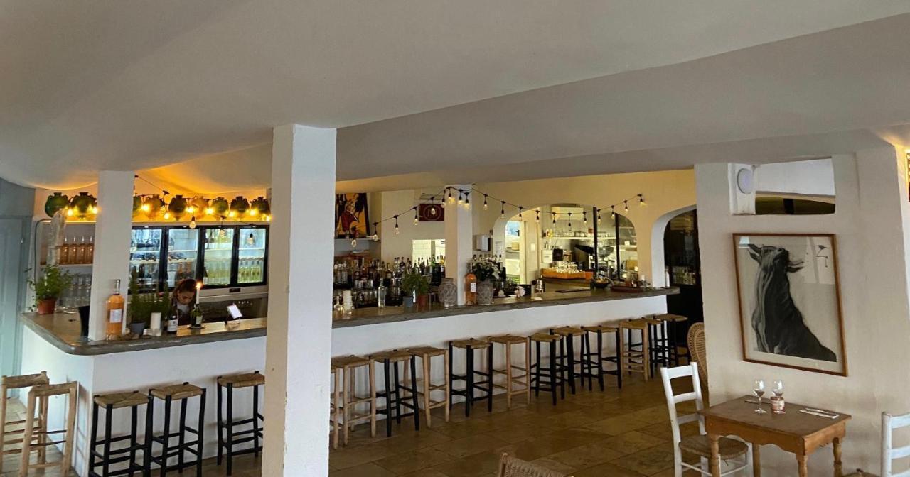 Les Vagues Hotel Saintes-Maries-de-la-Mer Bagian luar foto