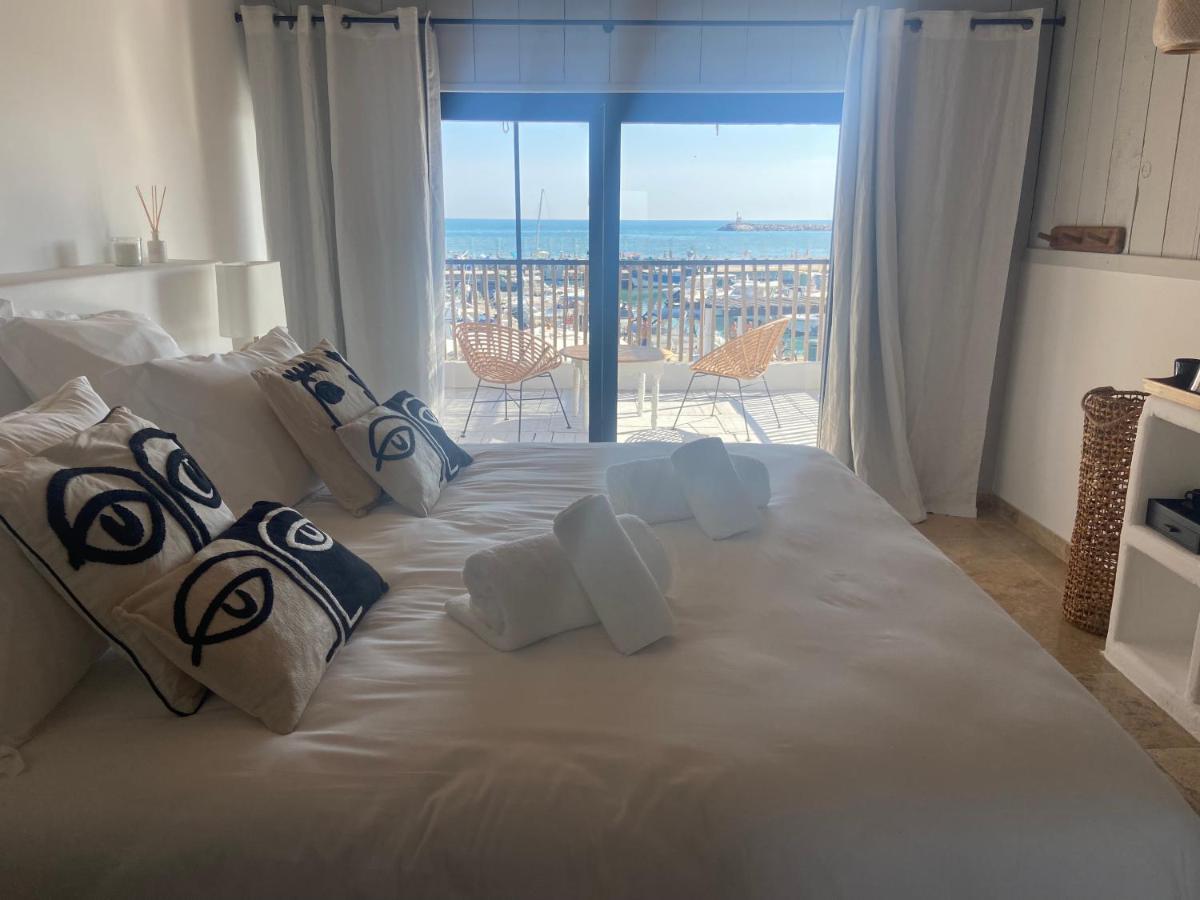 Les Vagues Hotel Saintes-Maries-de-la-Mer Bagian luar foto