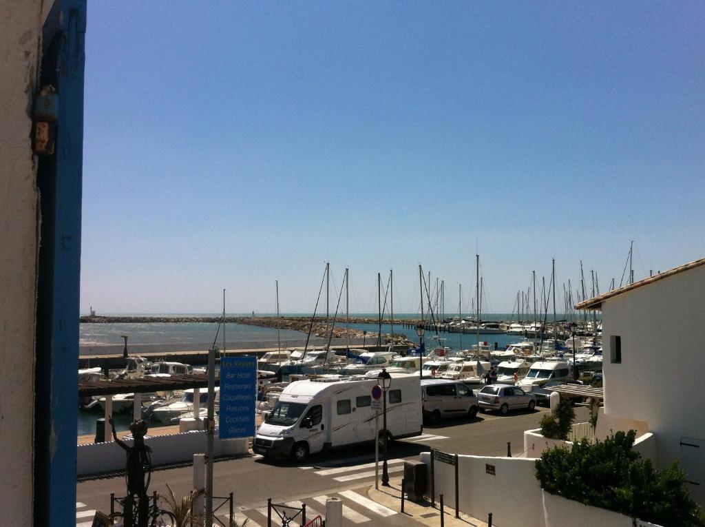 Les Vagues Hotel Saintes-Maries-de-la-Mer Bagian luar foto